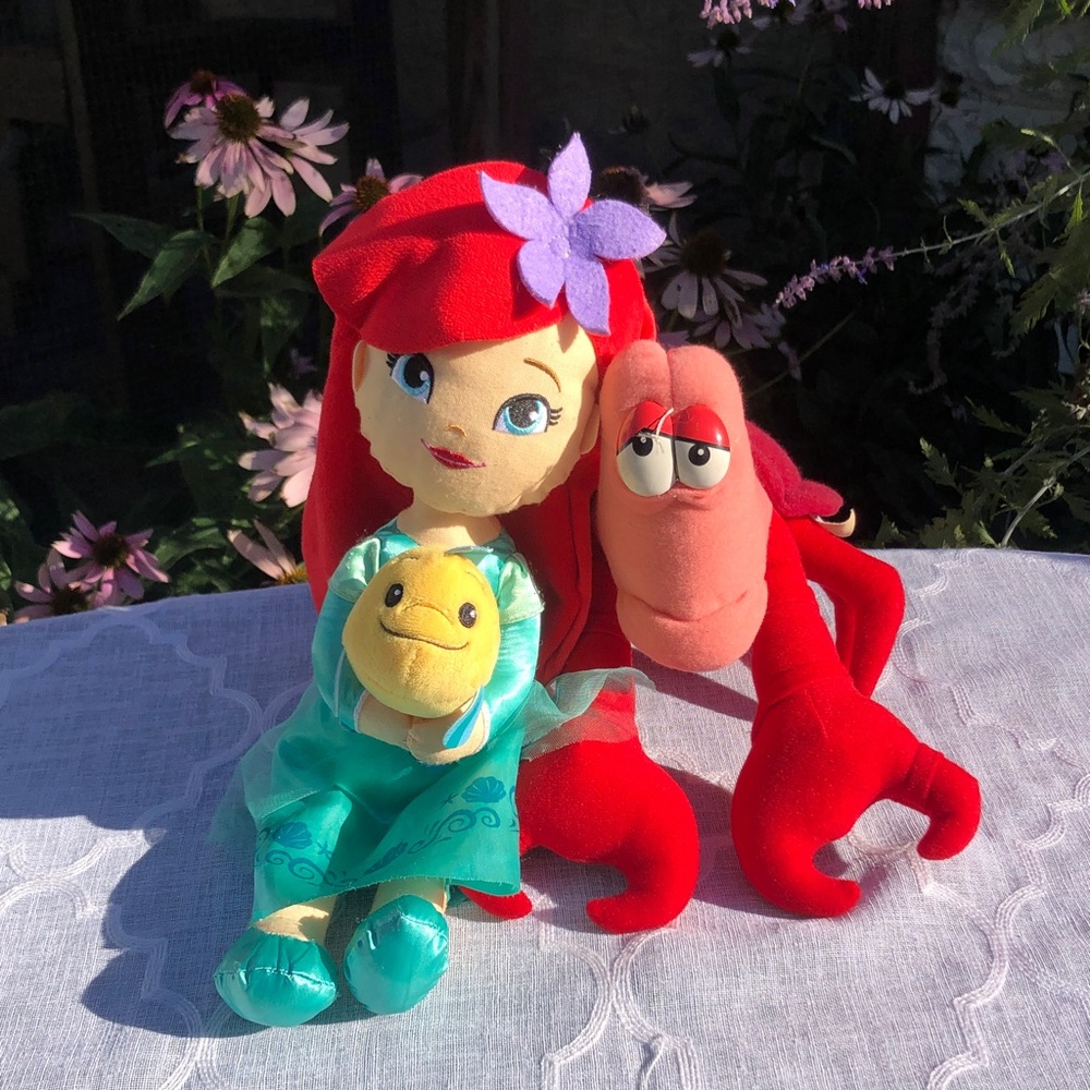 DISNEY Little Mermaid Ariel & Sebastian stuffed plush toys